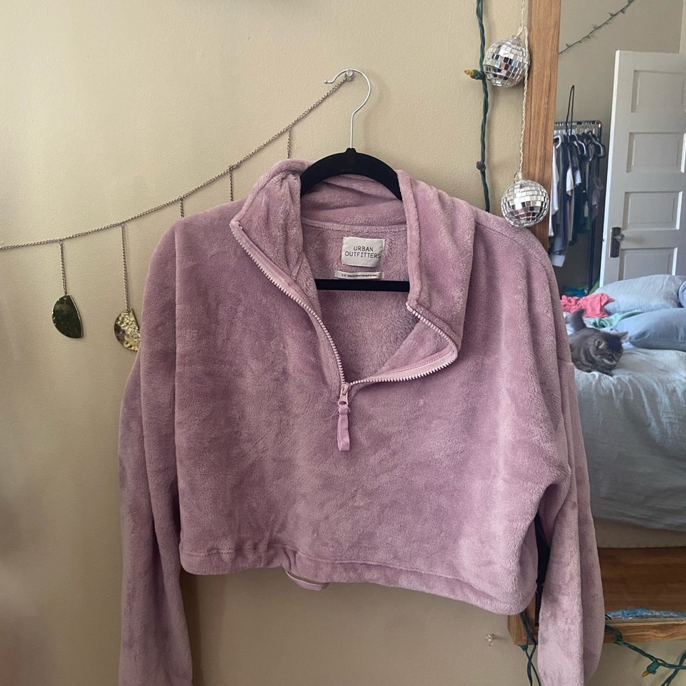 Fuzzy Urban Outfitters Cropped Sweater